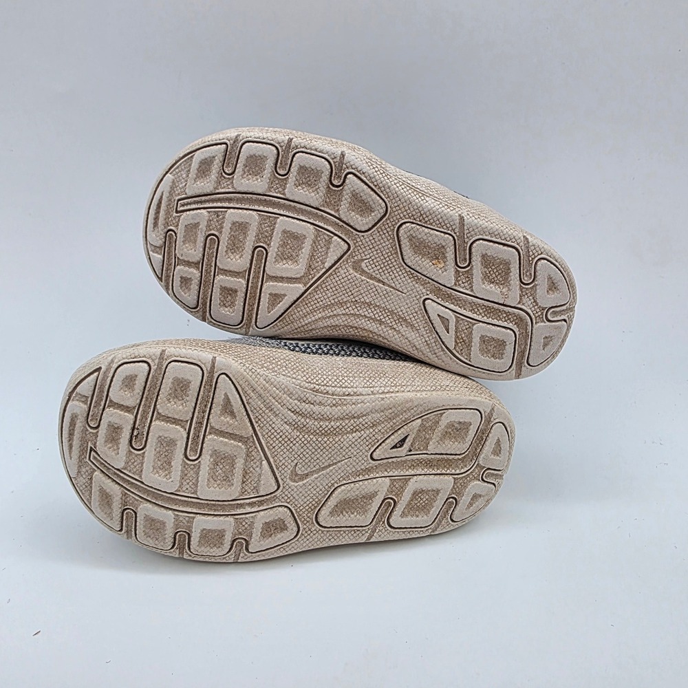Nike Revolution 3 Toddler Grey Sneakers 819415-008 Size 5C - Picture 4 of 5